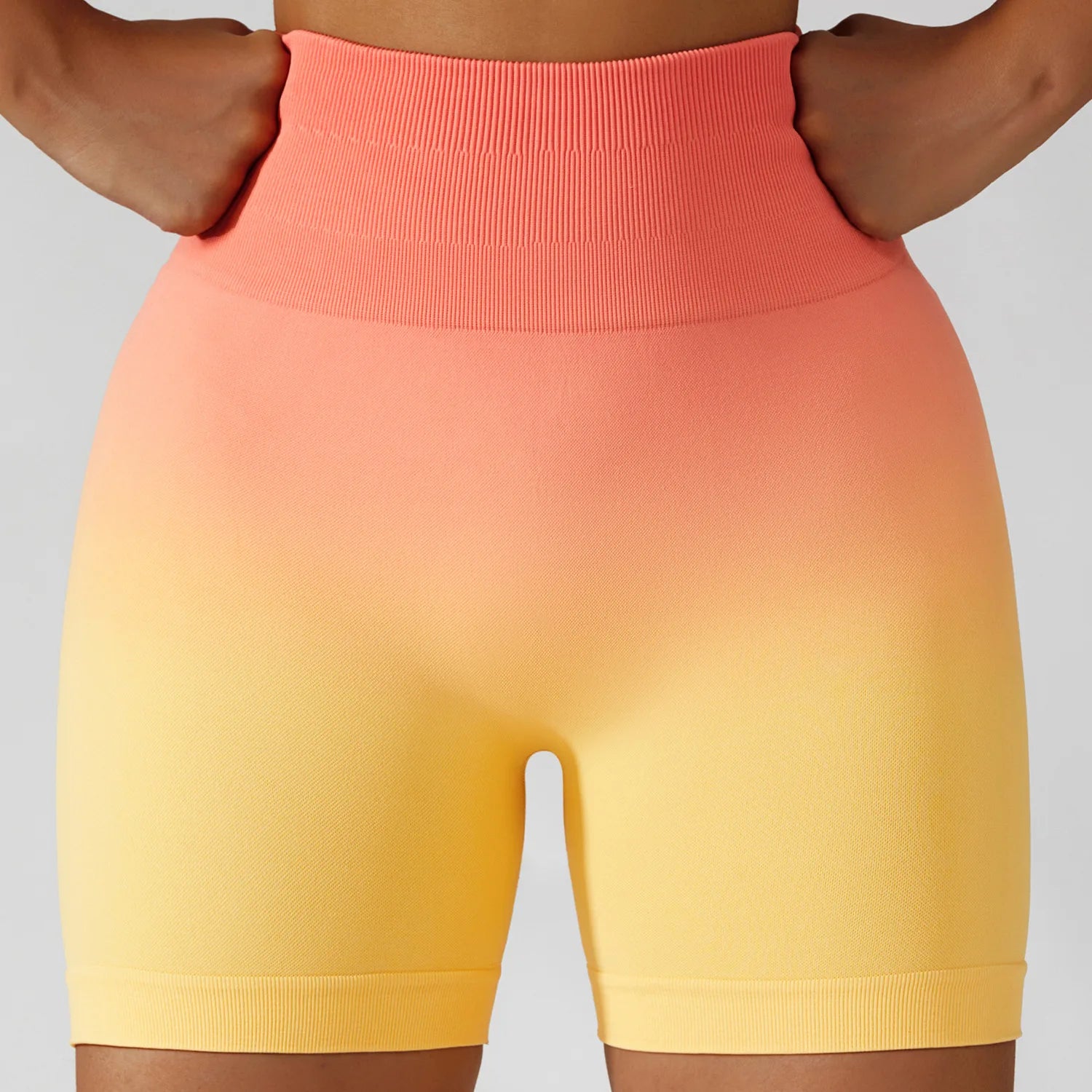 Gradient Seamless High Waist Elastic Butt Lifting Fitness Shorts